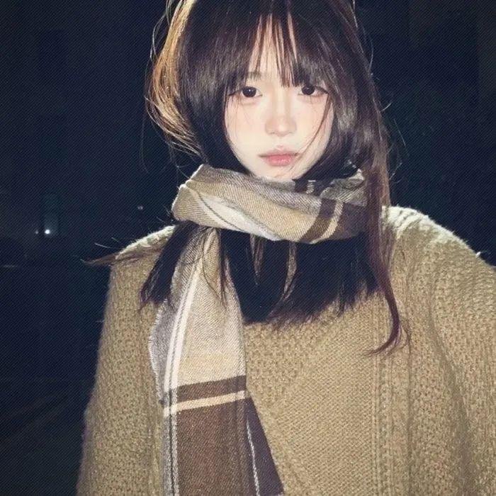 轻轻拂过